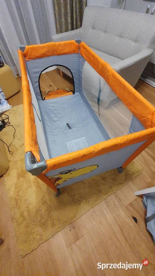 Łóżeczko turyst nowe dziecko granicą Głogów
