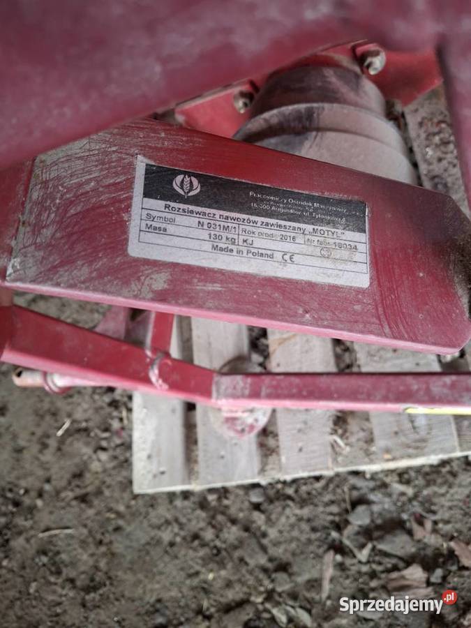 Sprzedam rozsiewacz rzędowy do nawozu Puławy