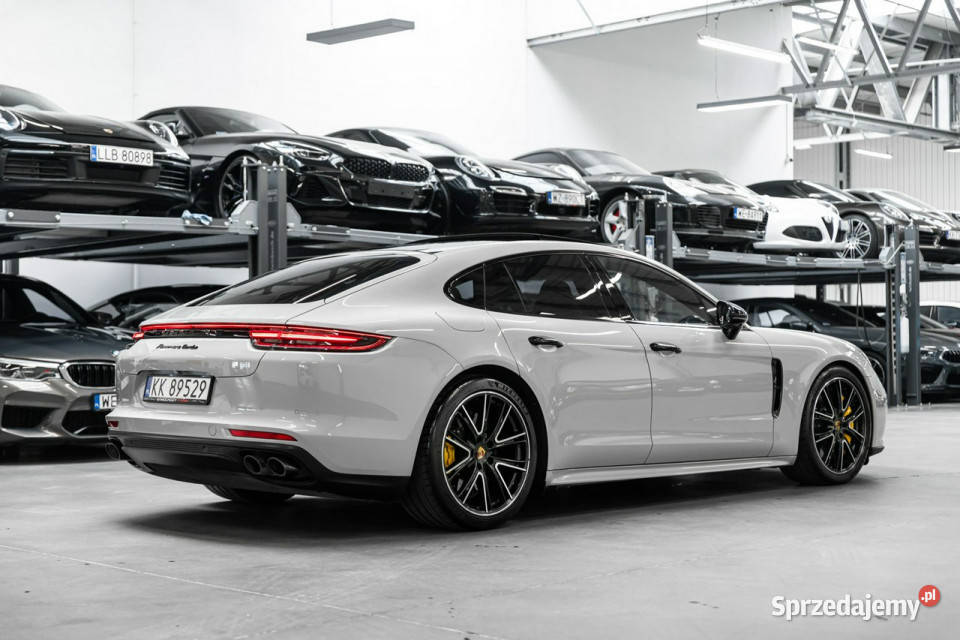 Porsche Panamera Turbo 550 Gwarancja do 032028 Sedan / Limuzyna Węgrzce sprzedam