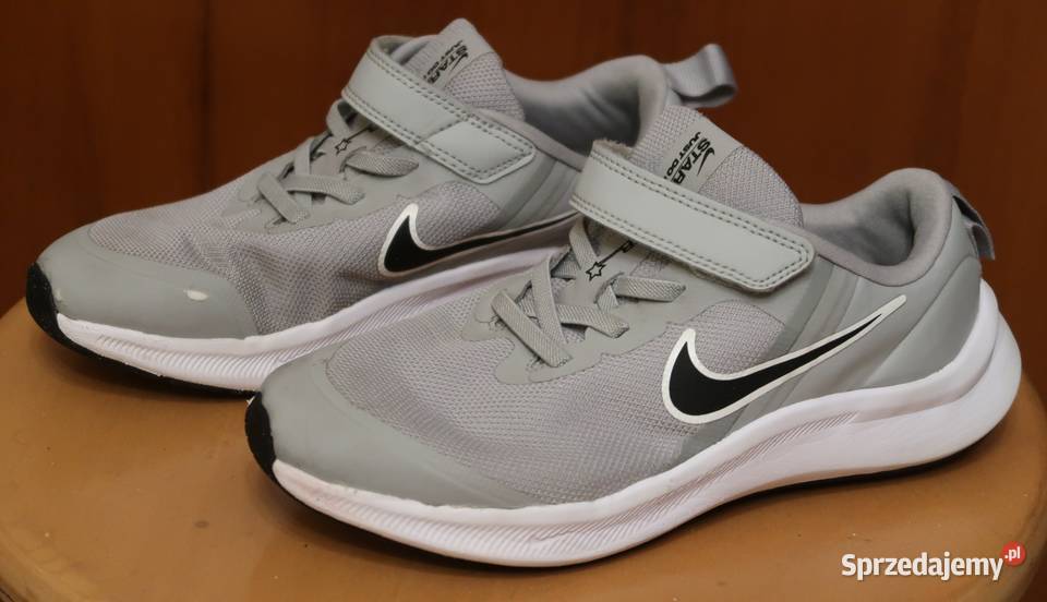 Buty chłopca firmy NIKE model Star Runner 3 34 Siedlce