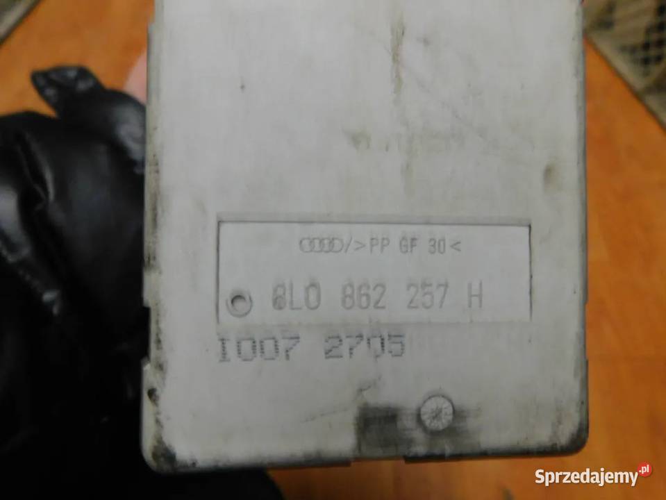 audi A4 pompka centralnego 8L0862257H M4060 osobowe Karoseria śląskie Żory