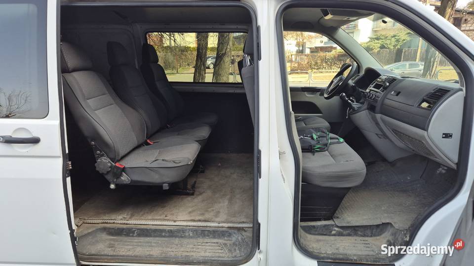 VOLKSWAGEN TRANSPORTER T5 LIFT 6 OSOB 2013 Częstochowa