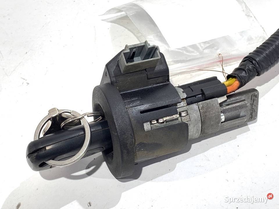 STACYJKA RENAULT TRAFIC II 19 82 KLUCZYK Stacyjki i kluczyki Motoryzacja podkarpackie