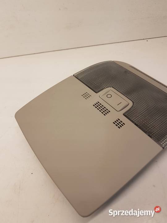 LAMPKA PODSUFITKI AUDI A3 8P 8P0947135D śląskie Przystajń