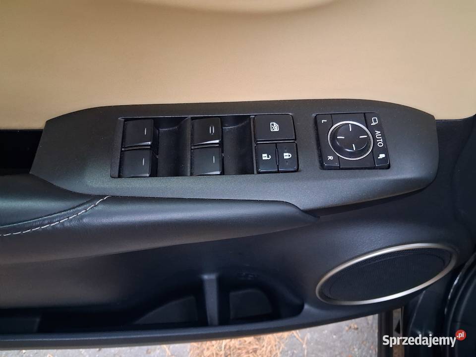 Lexus NX czarny na gwarancji salonu LEXUS 160km Warszawa