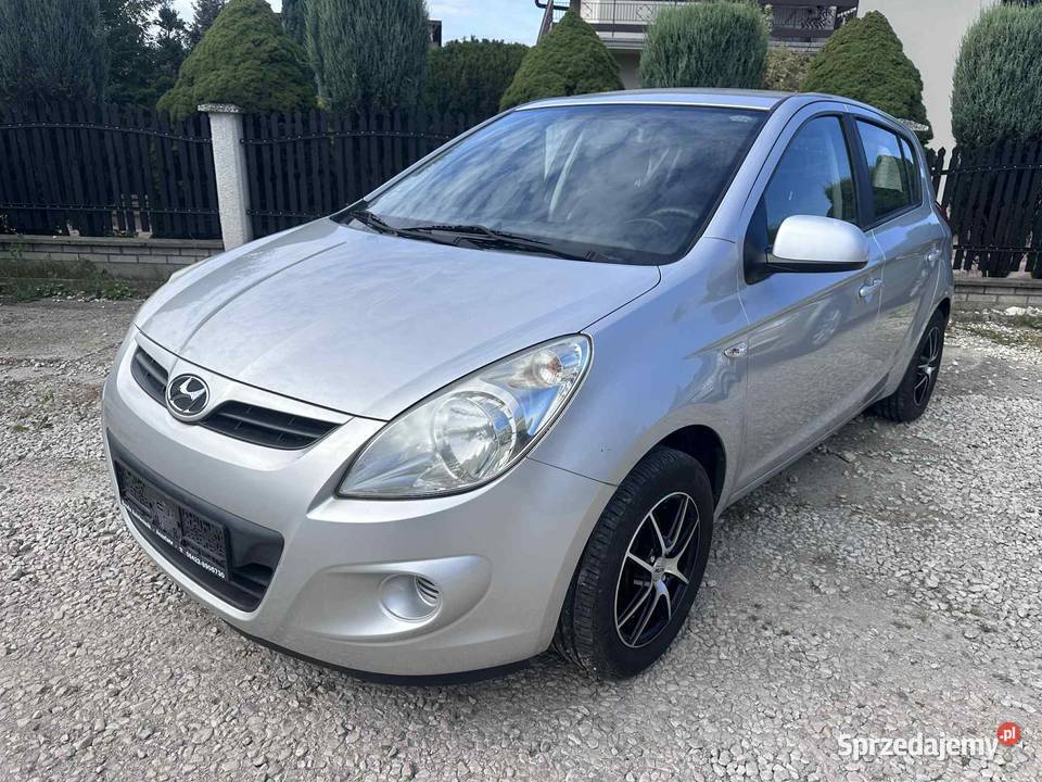 Hyundai i20 Niski Przebieg 87 Klimatyzacja ESP Ładna