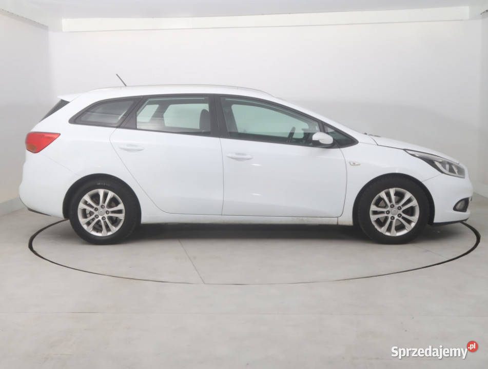 Kia Ceed 16 CRDi ESP Samochody osobowe dolnośląskie Bielany Wrocławskie