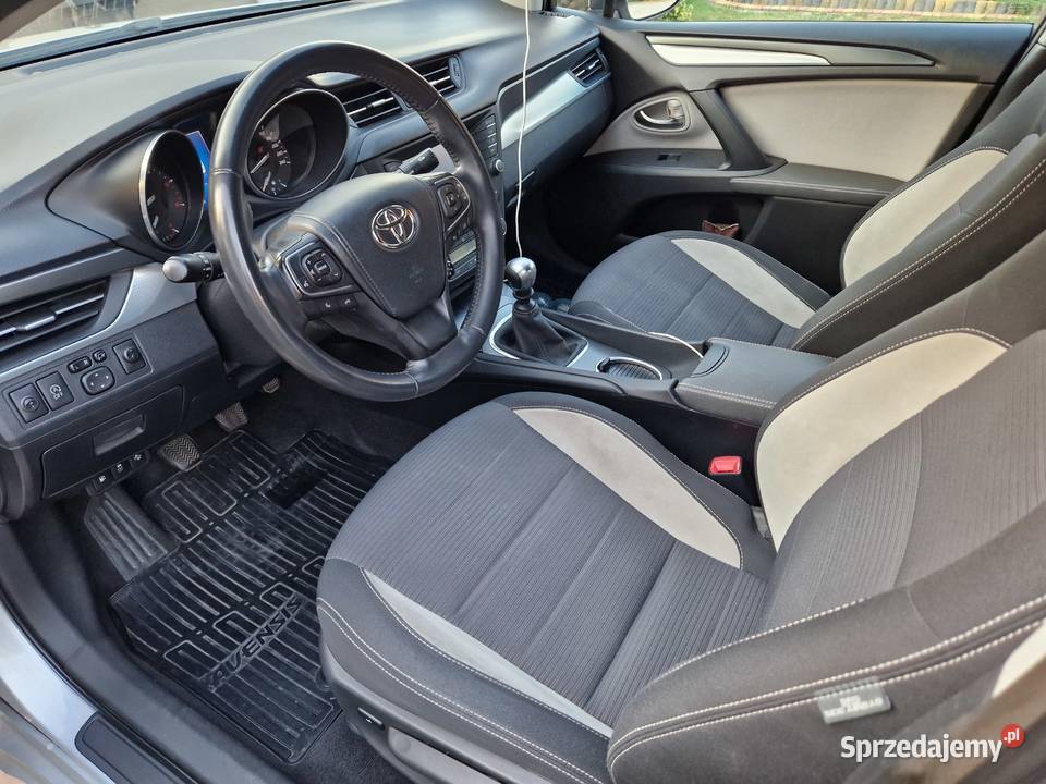 20 d4d 143 diesel Światła ful led nawigacja Pińczów