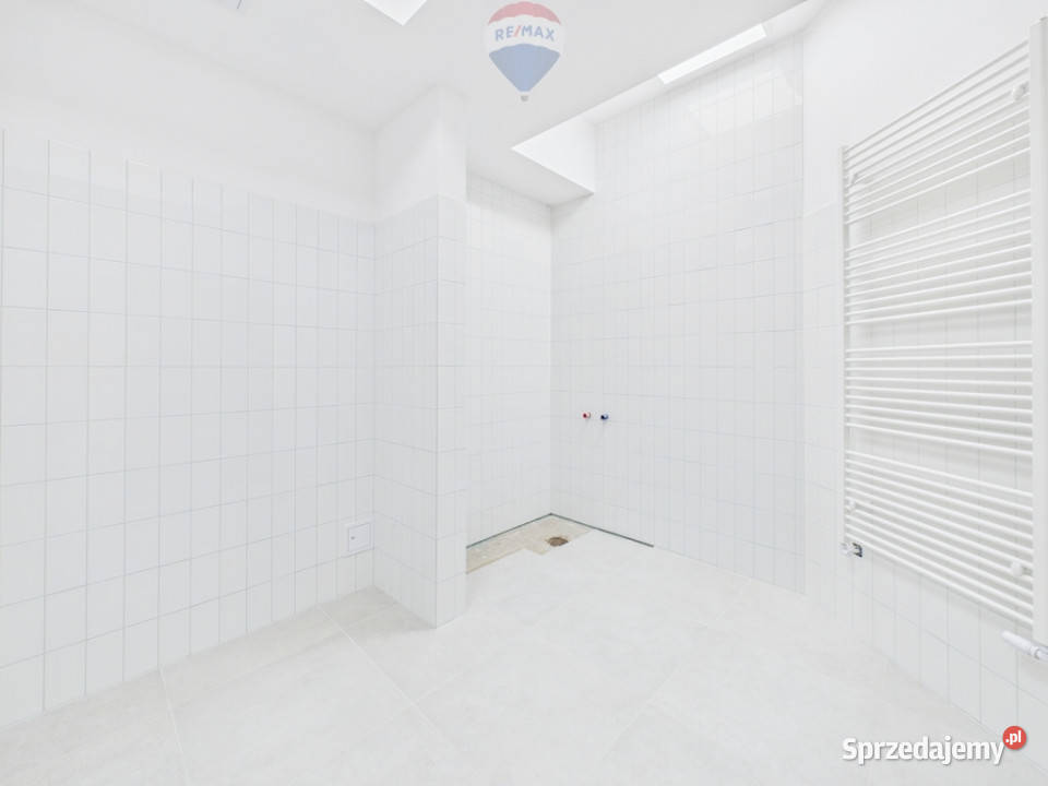 Centrum Rehabilitacyjne Łapanów 304 m2 304.76m2