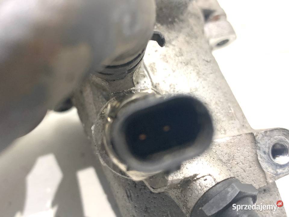 PRZEPUSTNICA VW TIGUAN 04L128059AA 20 150 ZAWÓR