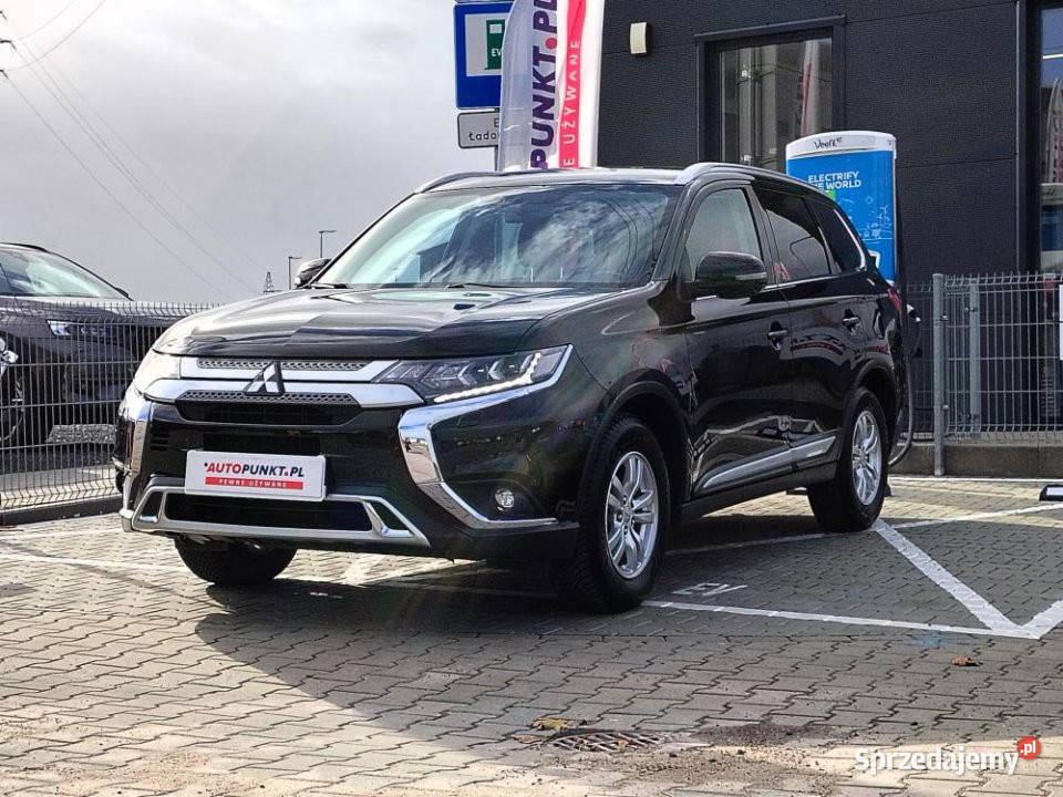 MITSUBISHI Outlander 2018r Salon Niski przebieg Rok produkcji 2018 Poznań