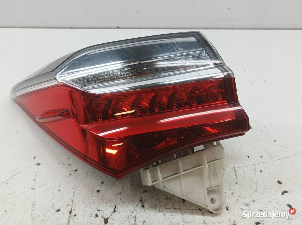 LAMPA TYŁ LEWA EU SEDAN E16 E17 E18 8156002A80 świętokrzyskie