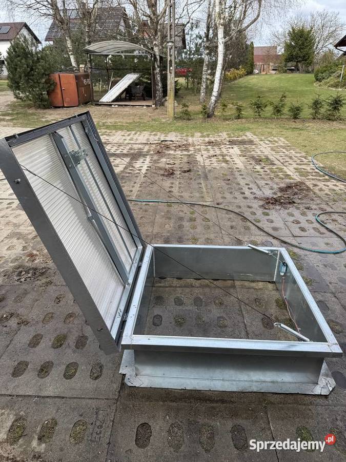 KLAPA ŚWIETLIK WYŁAZ POLIWĘGLAN Dziemiany