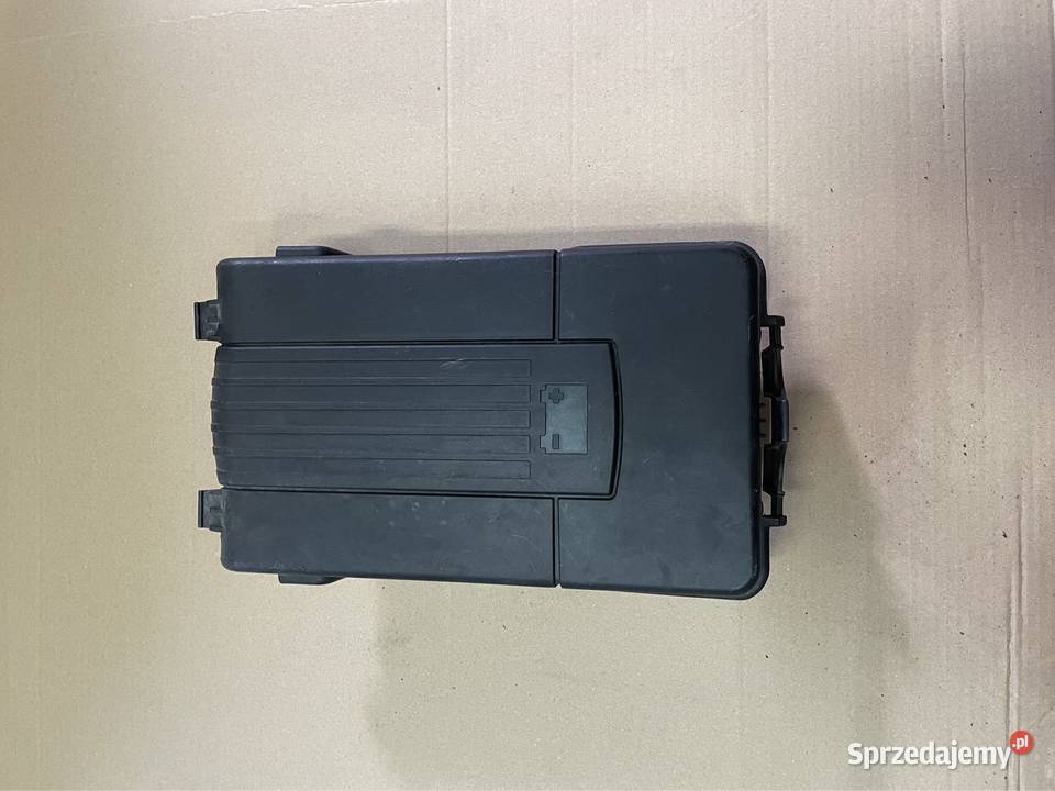 1K0915443A pokrywa obudowa akumulatora vw passat Szczecin