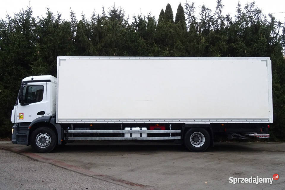 Mercedes ANTOS 1827 EURO 6 21palet winda 346 Góra Kalwaria