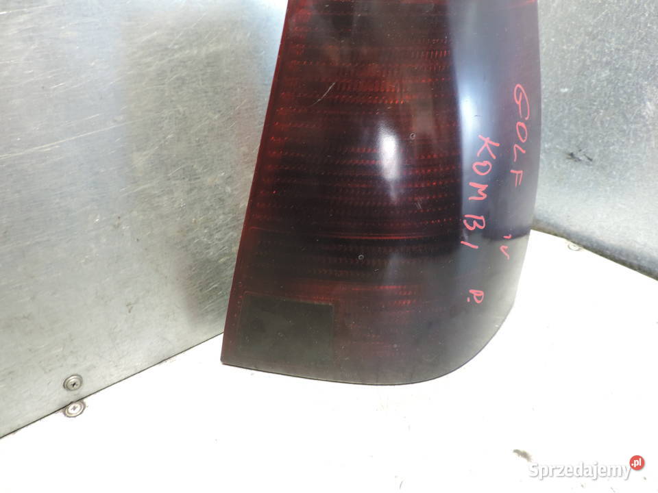 VW GOLF 4 KOMBI LAMPA PRAWY TYŁ osobowe Nowy Sącz