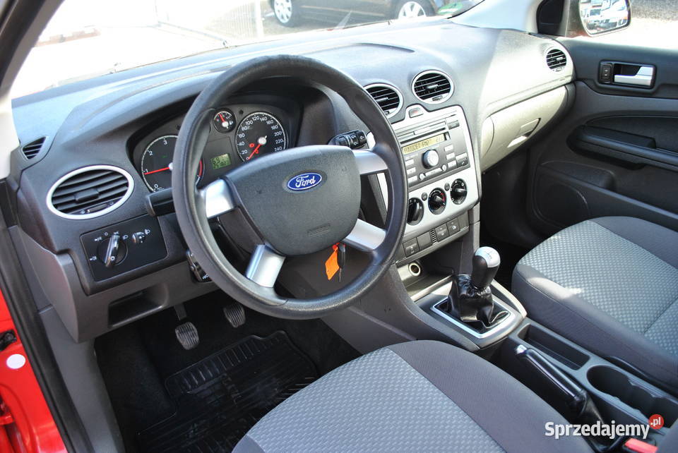 Ford Focus Kombi Czerwony Klimatyzacja Centralny elektryczne szyby Sierakowice