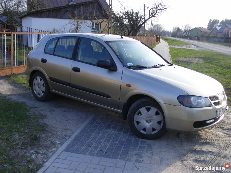 Nissan almera n 16