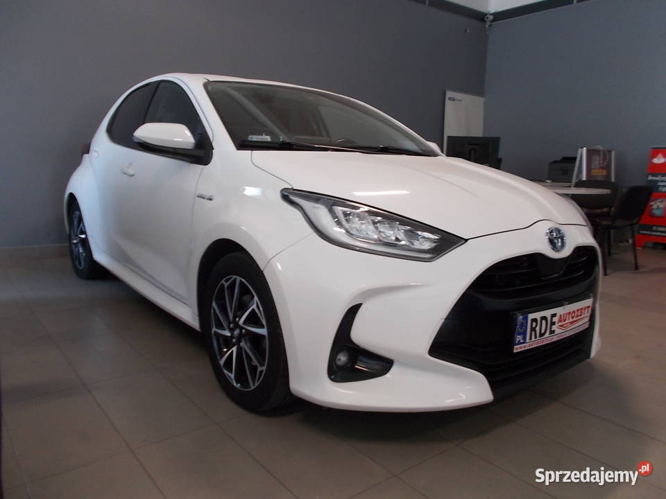 TOYOTA YARIS 15 benzhybrydaautomat podkarpackie Dębica sprzedam