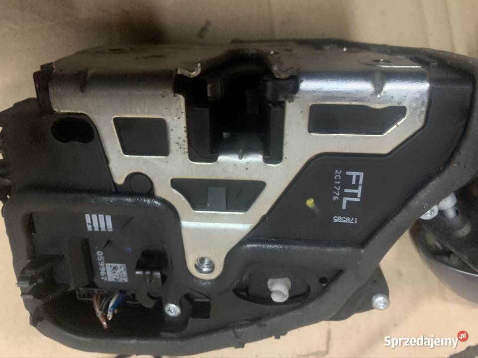 Klamka lewa zamek drzwi lewy przód tył bmw 3 e90 Szczecin