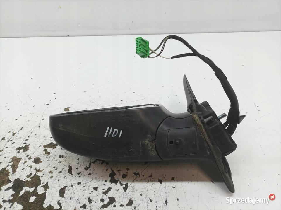 LUSTERKO LEWE 7PIN EU Volvo V70 II 19992007 Rok produkcji 2000 świętokrzyskie sprzedam