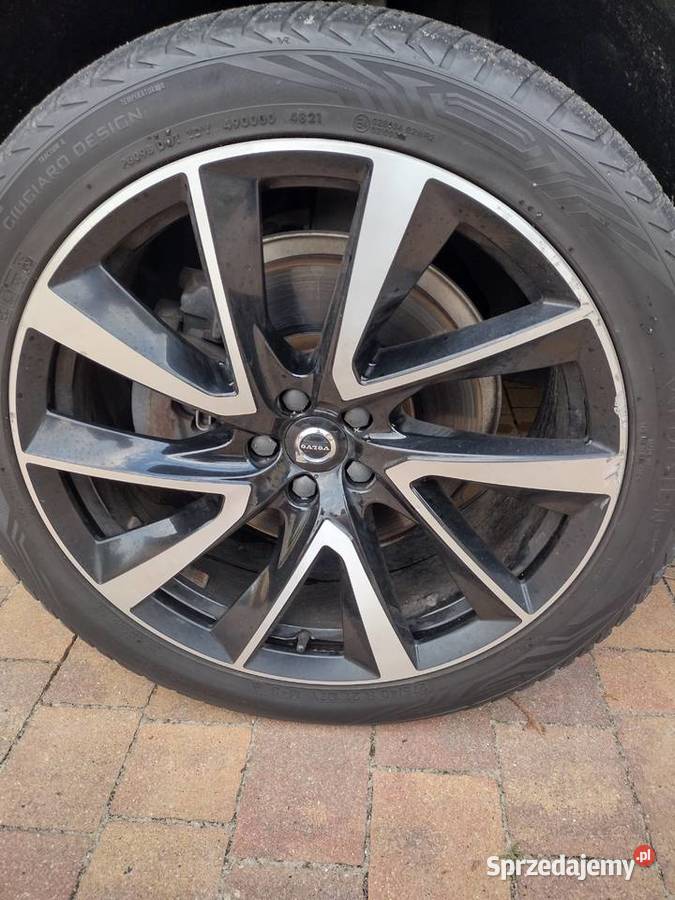 Sprzedam Volvo XC90 sprowadzony z USA Rok produkcji 2020 mazowieckie Wiązowna sprzedam