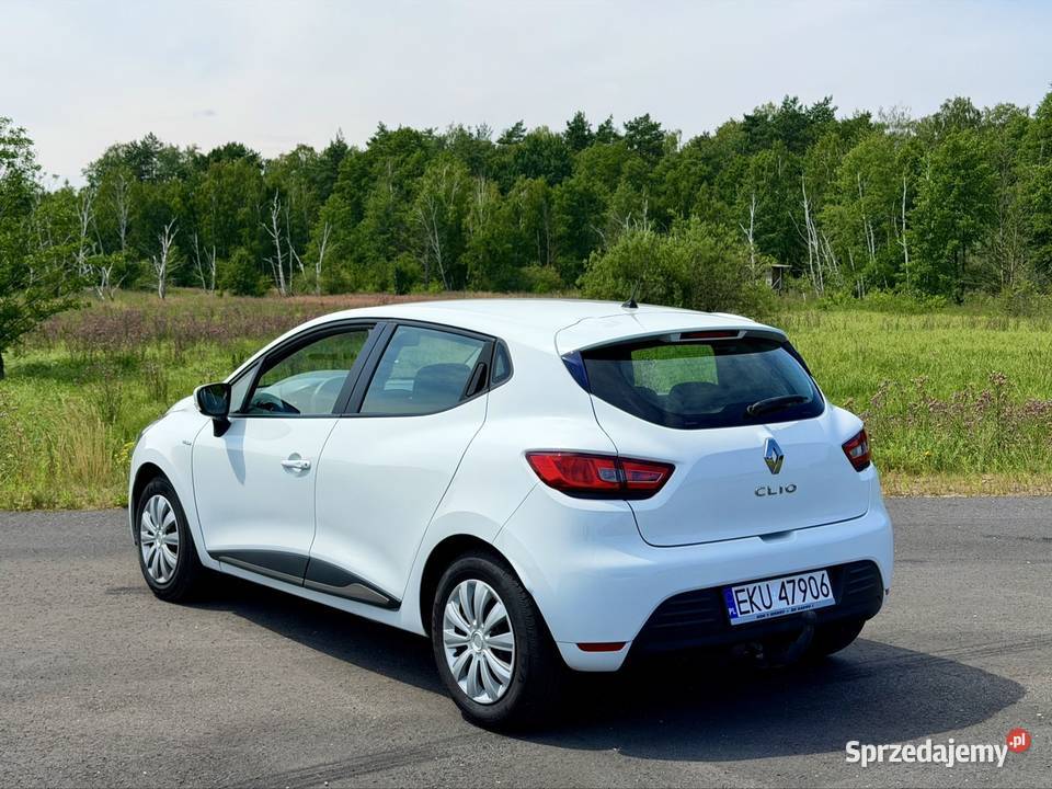 Śliczne Renault Clio Niski przebieg zadbane elektryczne szyby Strzelce