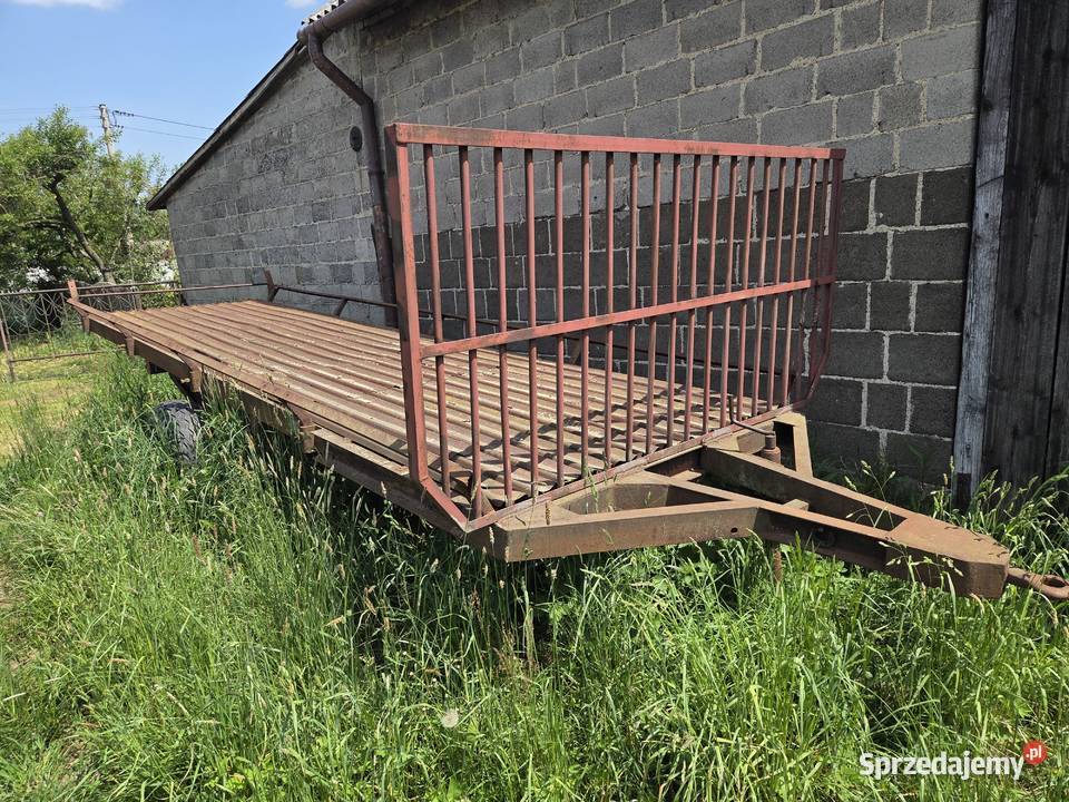 Przyczepa na bele baloty nieuszkodzony Stara Huta
