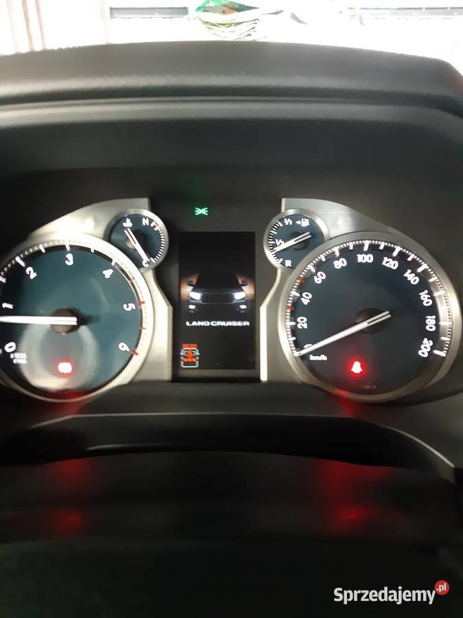 Toyota Land Cruiser salon nowy przebieg 2 750 Radomsko