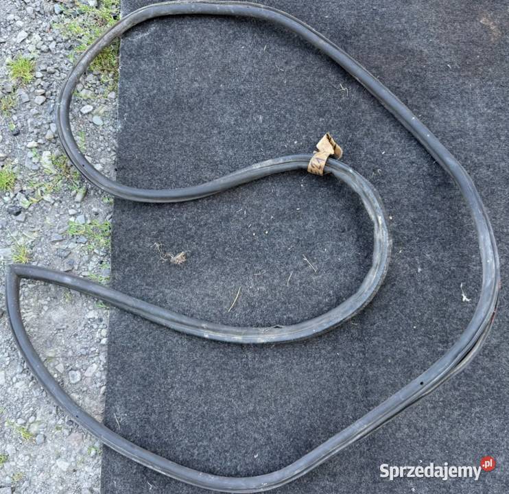 Uszczelka drzwi prawa BMW e21 osobowe Mszana