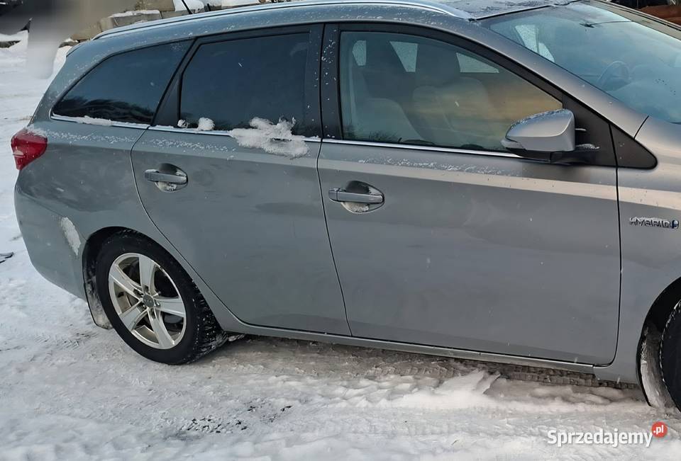 Dzwi przód tył klapa Toyota Auris 2016r hybrid Narol