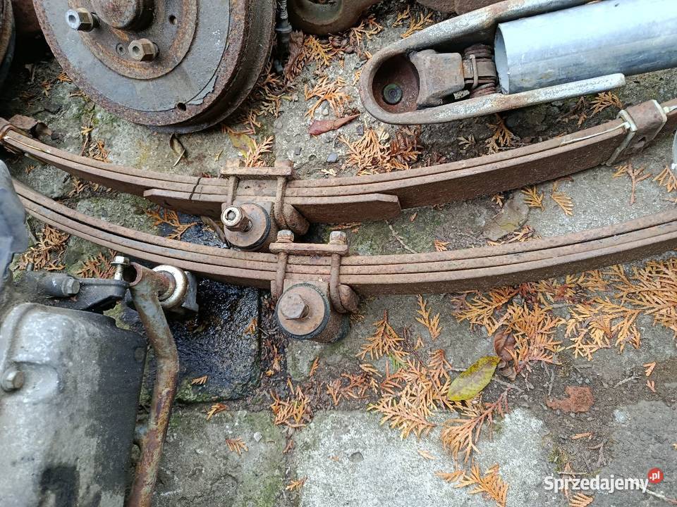 Fiat 125 p polonez dwa resory PRL Jarosław