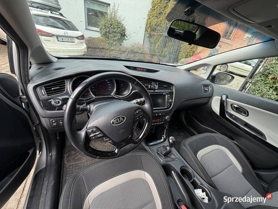 Kia Ceed 16 1582cm3 Wrocław