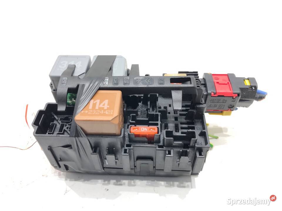 SKRZYNKA BEZPIECZNIKÓW TOYOTA PROACE Van minibus