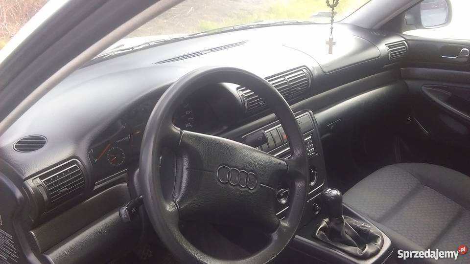 Sprzedam Audi A4 benzyna rocznik 1995 łódzkie Grabów