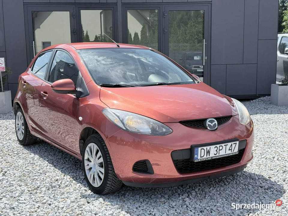 Mazda 2 13 16V MZR 2009 klimatyzacja Salon 117
