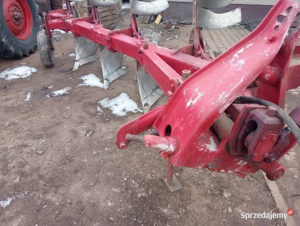 Pług obrotowy 4 skibowy Kvrerneland Probołowice