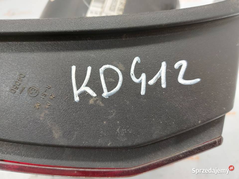 VW GOLF V PLUS 06r lampa prawa tył 5M0945096N osobowe Kielce sprzedam