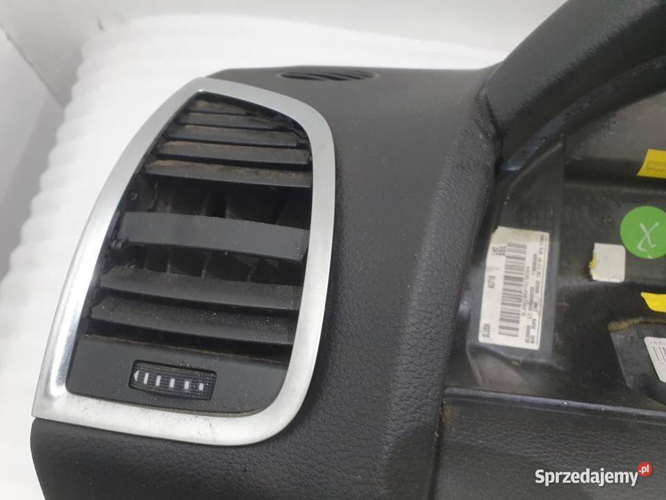 KONSOLA DESKA ROZDZIELCZA AUDI Q7 4L1857067 osobowe