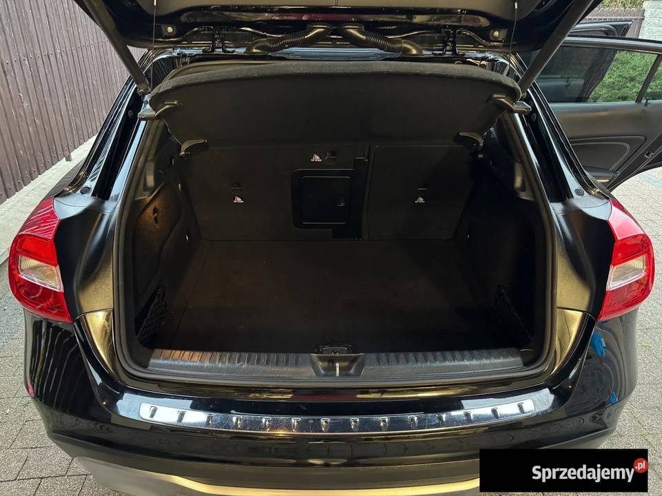 MercedesBenz GLA 20 Benz 250 4X4 211 2018r NOWY czarny Narama sprzedam
