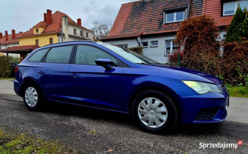 Seat Leon 12tsi 110 6biegó nowy rozrząd hamulce kurtyny powietrzne Samochody osobowe Katowice