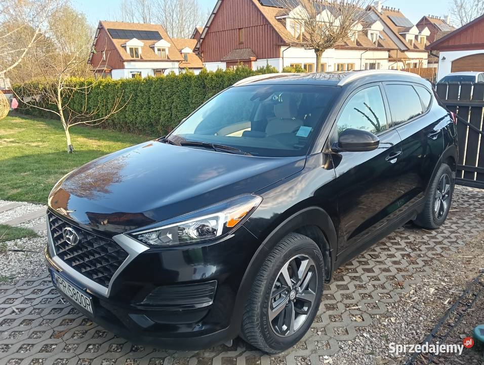 Hyundai Tucson czarna perła 20 benzyna automat Dawidy Bankowe