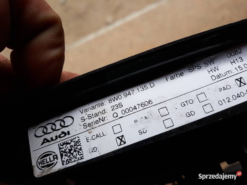 AUDI A4 B9 LAMPKA OŚWIETLENIE KABINY 8W0947135D Wyposażenie wnętrza Międzychód