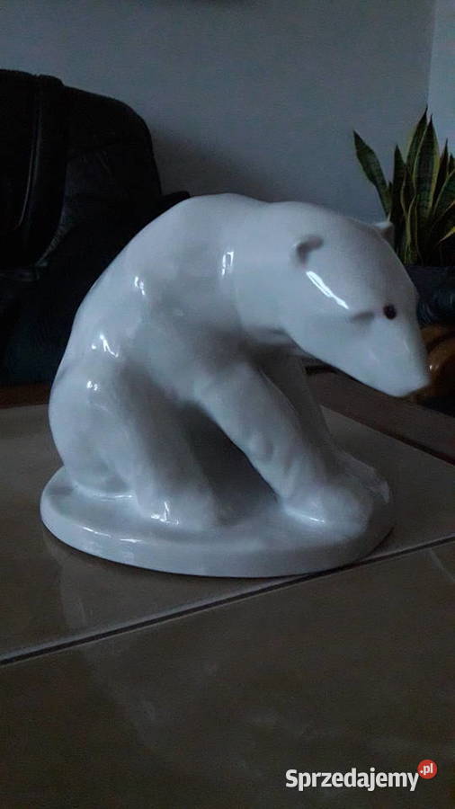 Figurka siedzącego niedżwiedzia Bogucice lata 60 Janów Lubelski sprzedam