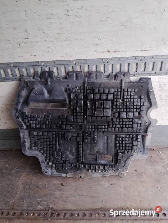 Osłona silnika pasat b6