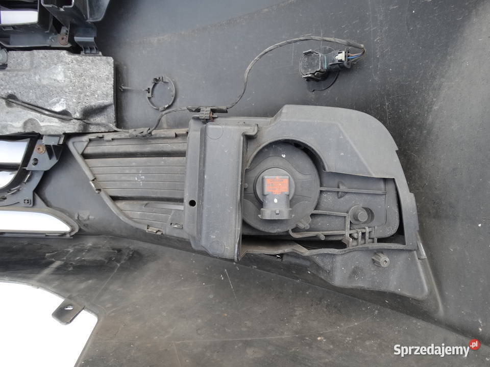 AUDI A4 B8 LIFT 1216 ZDERZAK PRZEDNI PRZÓD PDC Łosieniec