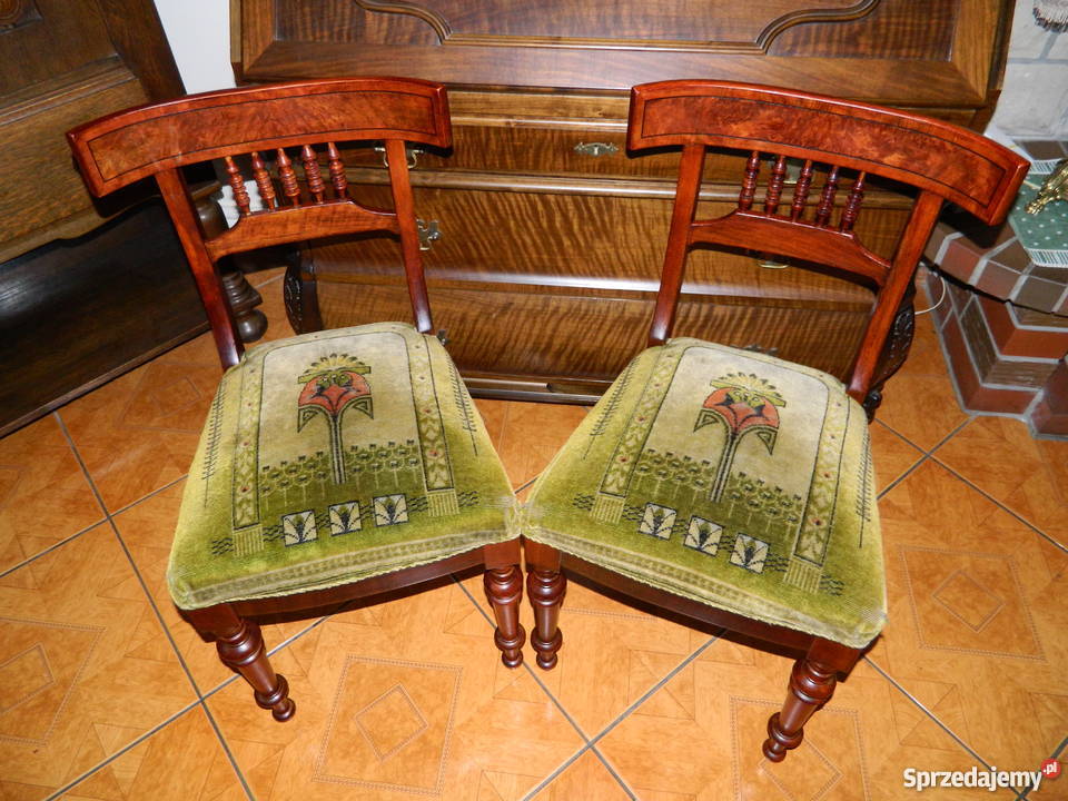 Krzesła dwa mahoniowe na sprężynach