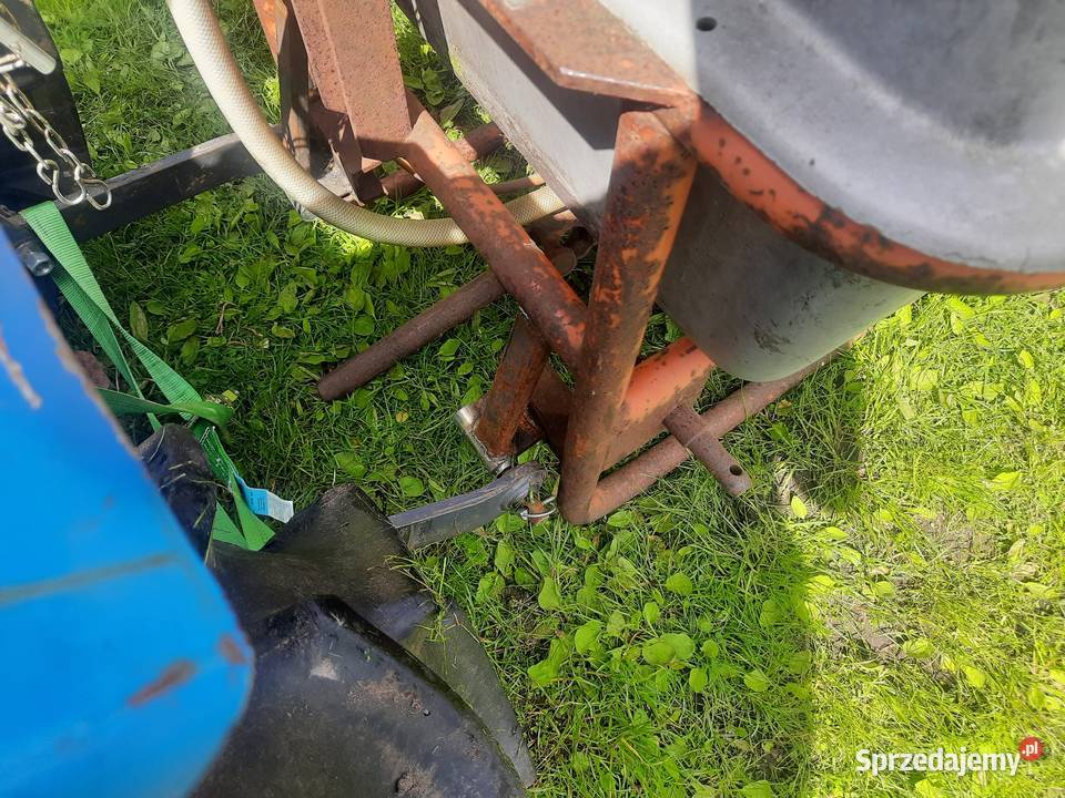 opryskiwacz do c330 c360 i do ciągnika nieuszkodzony Barlinek