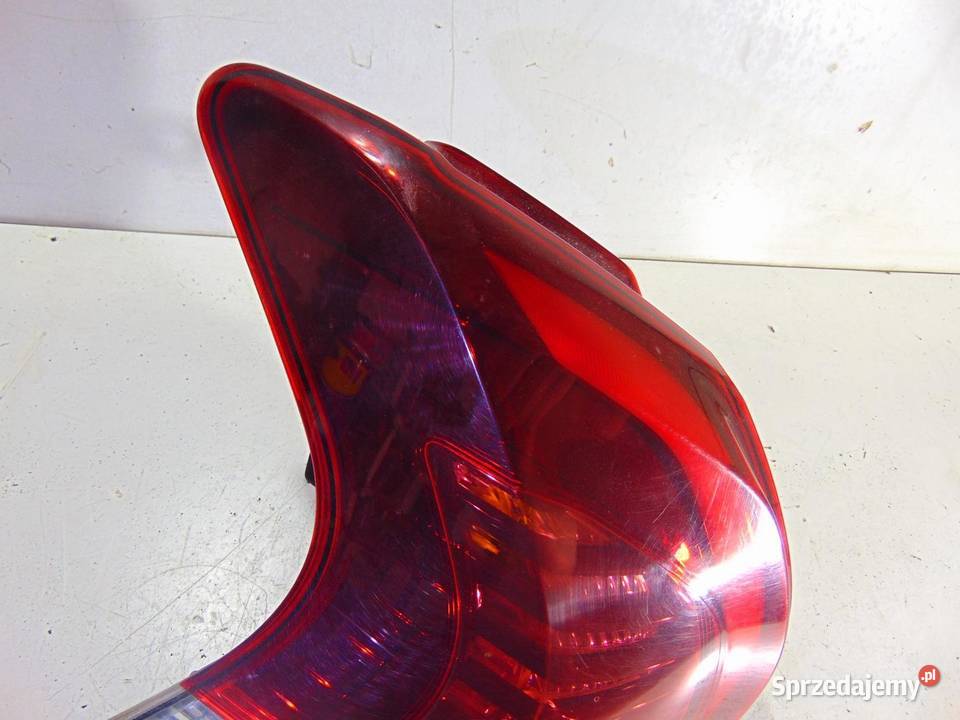 LAMPA LEWA TYLNA TYŁ 3008 LIFT 9805510580