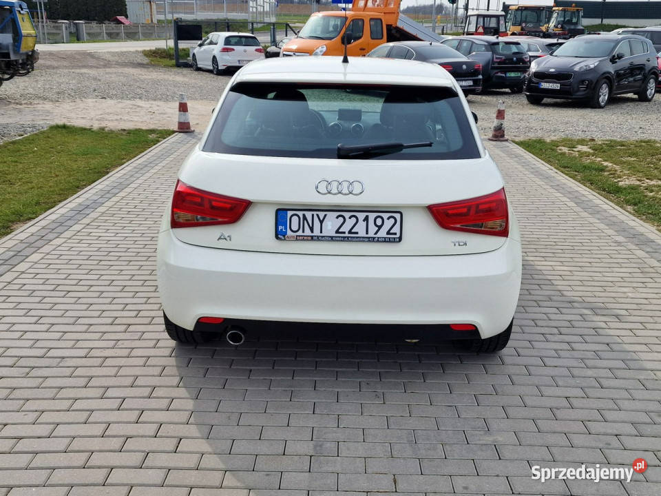 Audi A1 3drzwiowe 16tdi 110 Sport Bixenon Ledy immobilizer Strobice sprzedam